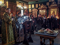 «…днесь бо предлагает трапезу тайную мученик Феодор…»