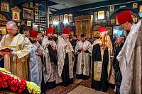 ХРИСТОС ВОСКРЕСЕ! В храме Спаса на водах совершено ночное торжественное богослужение