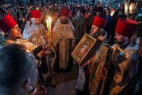 ХРИСТОС ВОСКРЕСЕ! В храме Спаса на водах совершено ночное торжественное богослужение