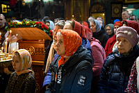 ХРИСТОС ВОСКРЕСЕ! В храме Спаса на водах совершено ночное торжественное богослужение