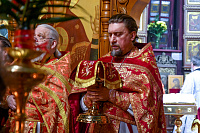 ХРИСТОС ВОСКРЕСЕ! В храме Спаса на водах совершено ночное торжественное богослужение