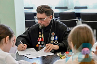 Настоятель храма Спаса на водах протоиерей Андрей Амелин и матушка София Амелина приняли участие в "Диктанте Победы" 