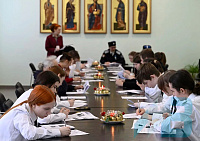 Настоятель храма Спаса на водах протоиерей Андрей Амелин и матушка София Амелина приняли участие в "Диктанте Победы" 