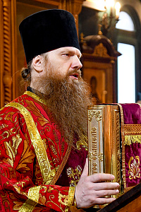Архиерейское богослужение в четверг Светлой седмицы