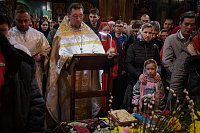 ХРИСТОС ВОСКРЕСЕ! В храме Спаса на водах совершено ночное торжественное богослужение